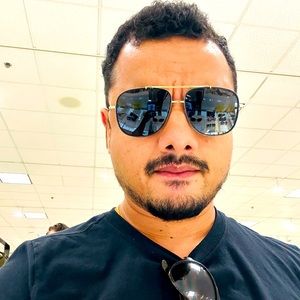 Meet your Posher, Janaka